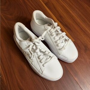 Puma Women's White Sneakers size 9